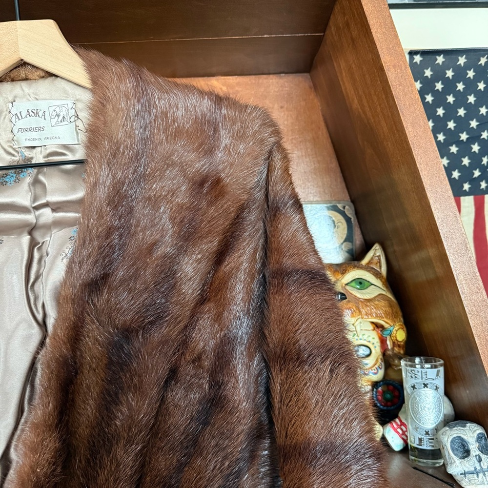 Vintage Alaska Furriers - Mink Brown Fur Shawl